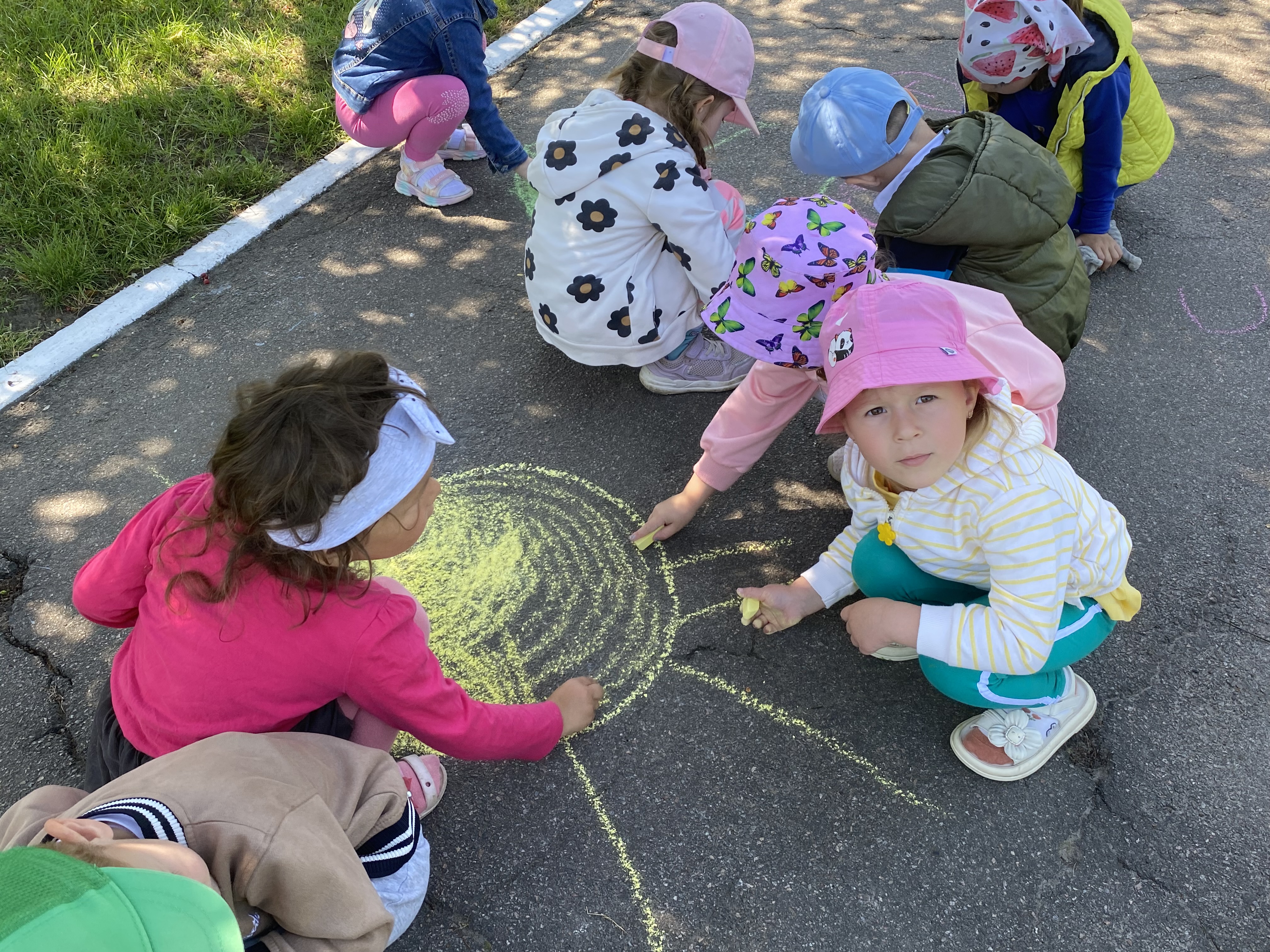 Фото без опису