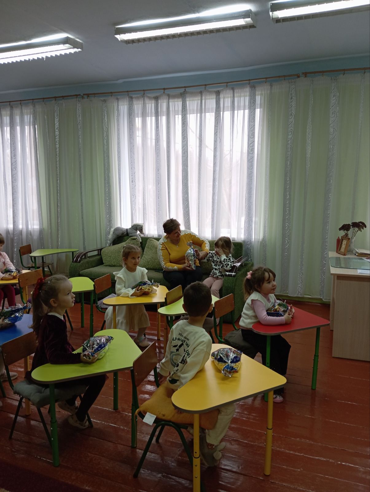 Фото без опису