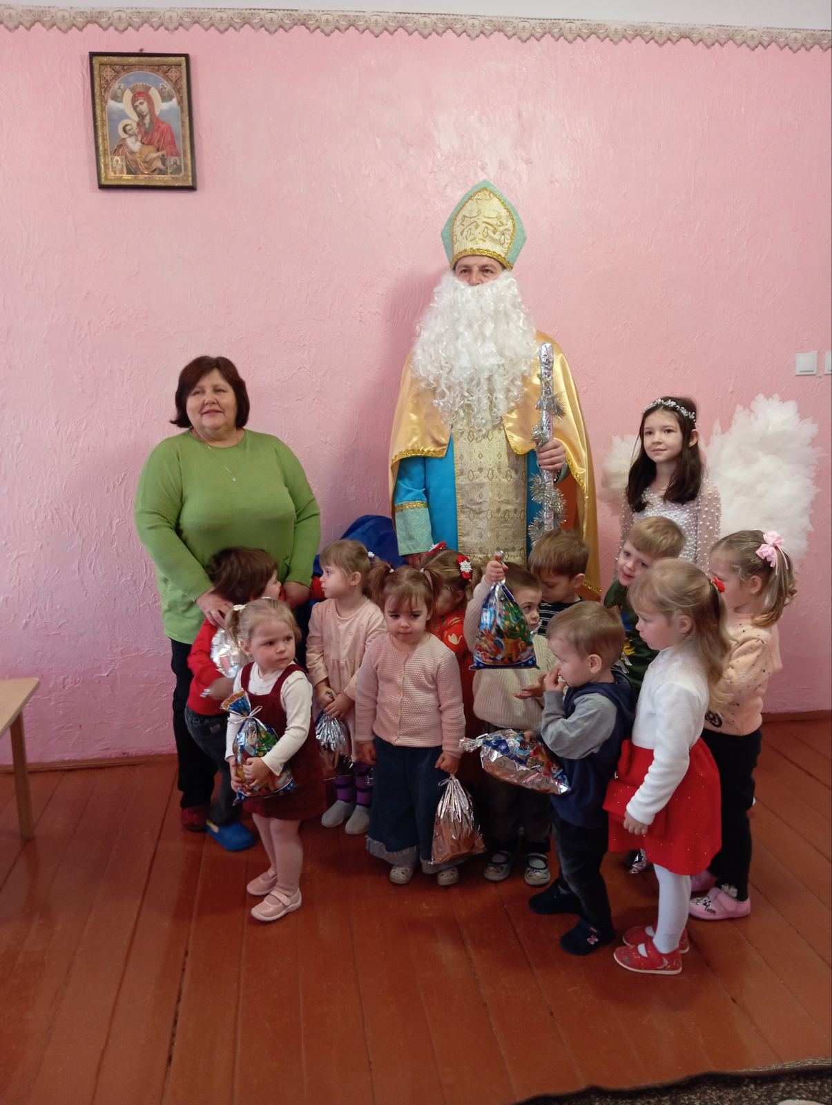 Фото без опису