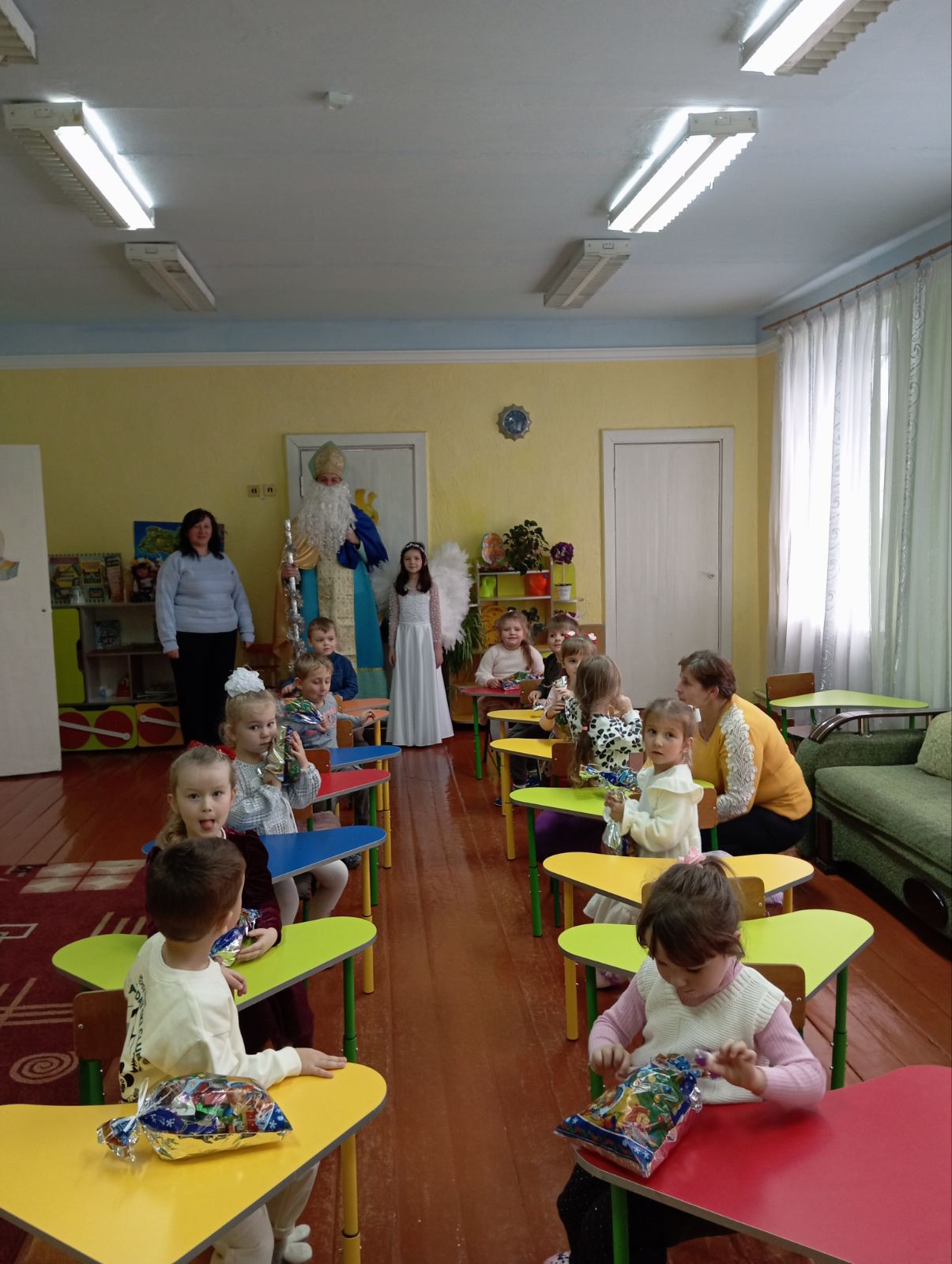 Фото без опису
