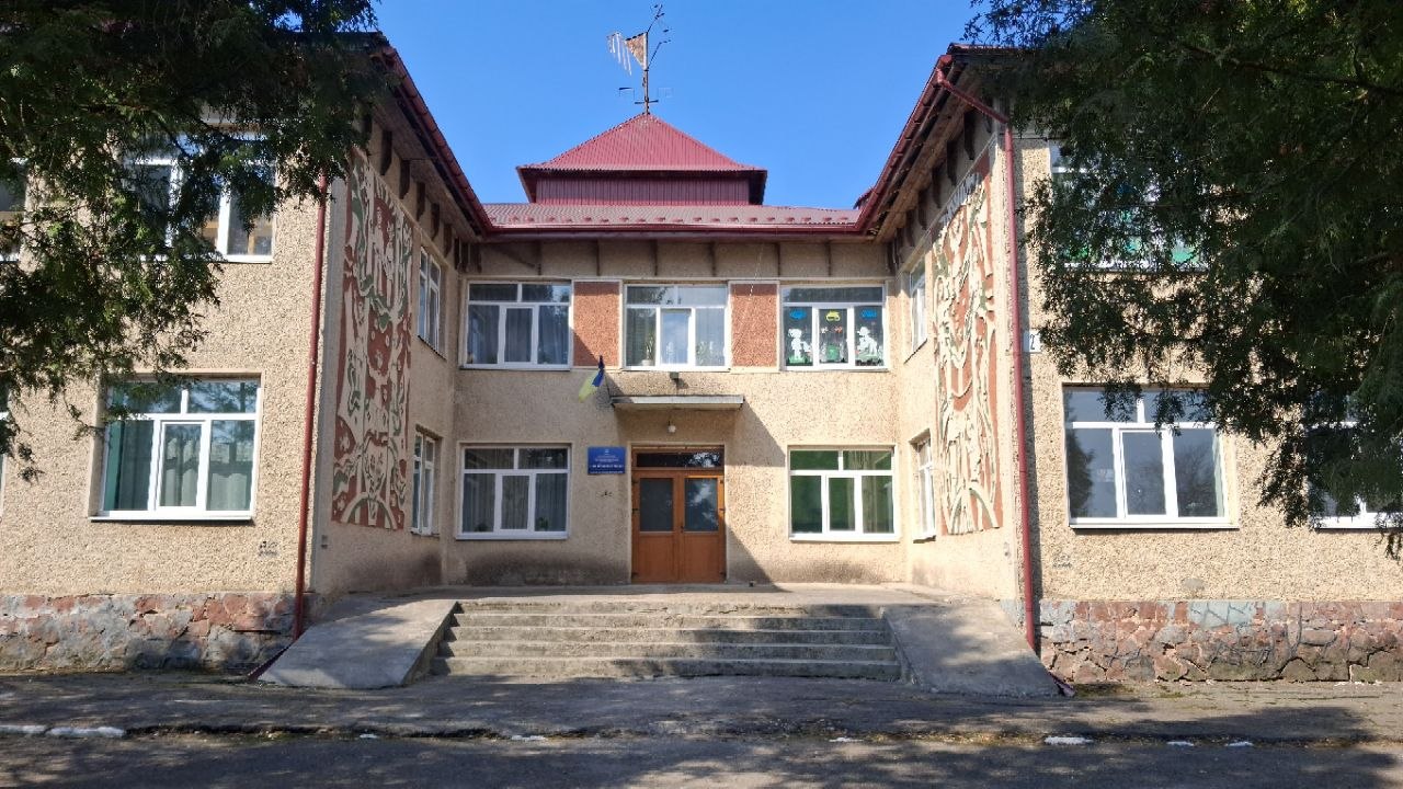 Фото без опису