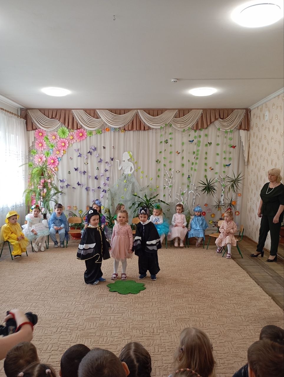 Фото без опису