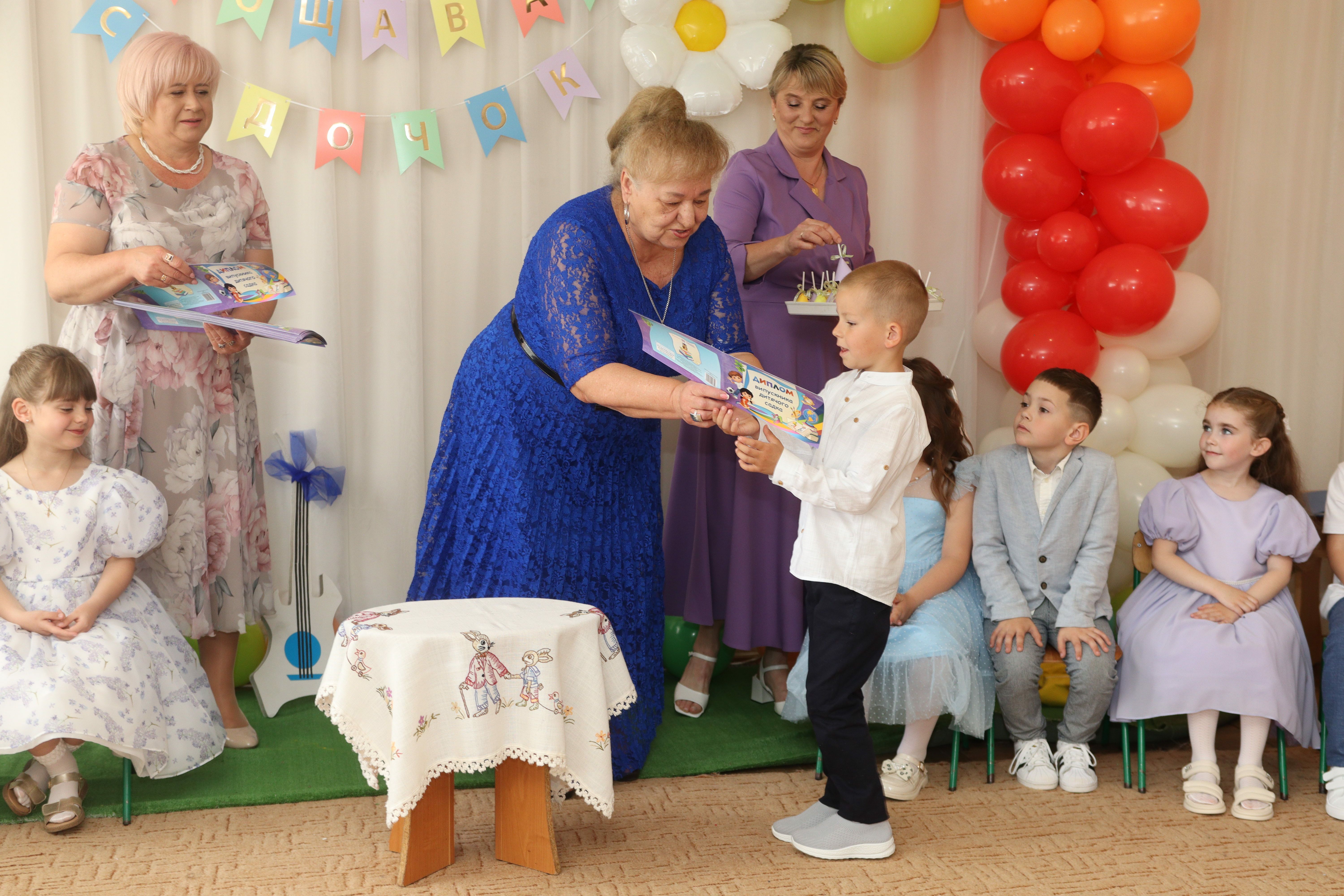 Фото без опису