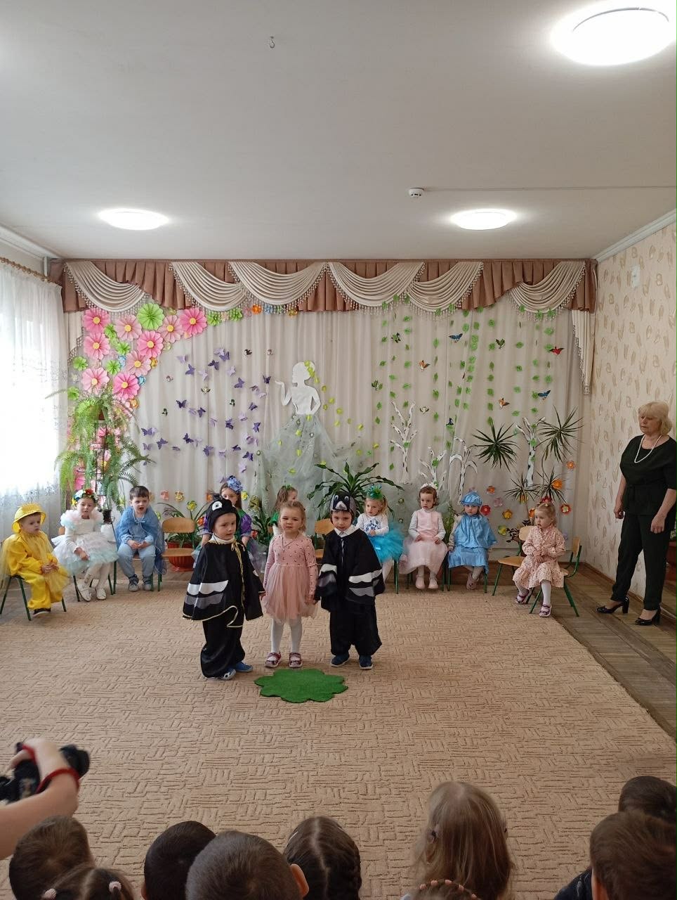 Фото без опису