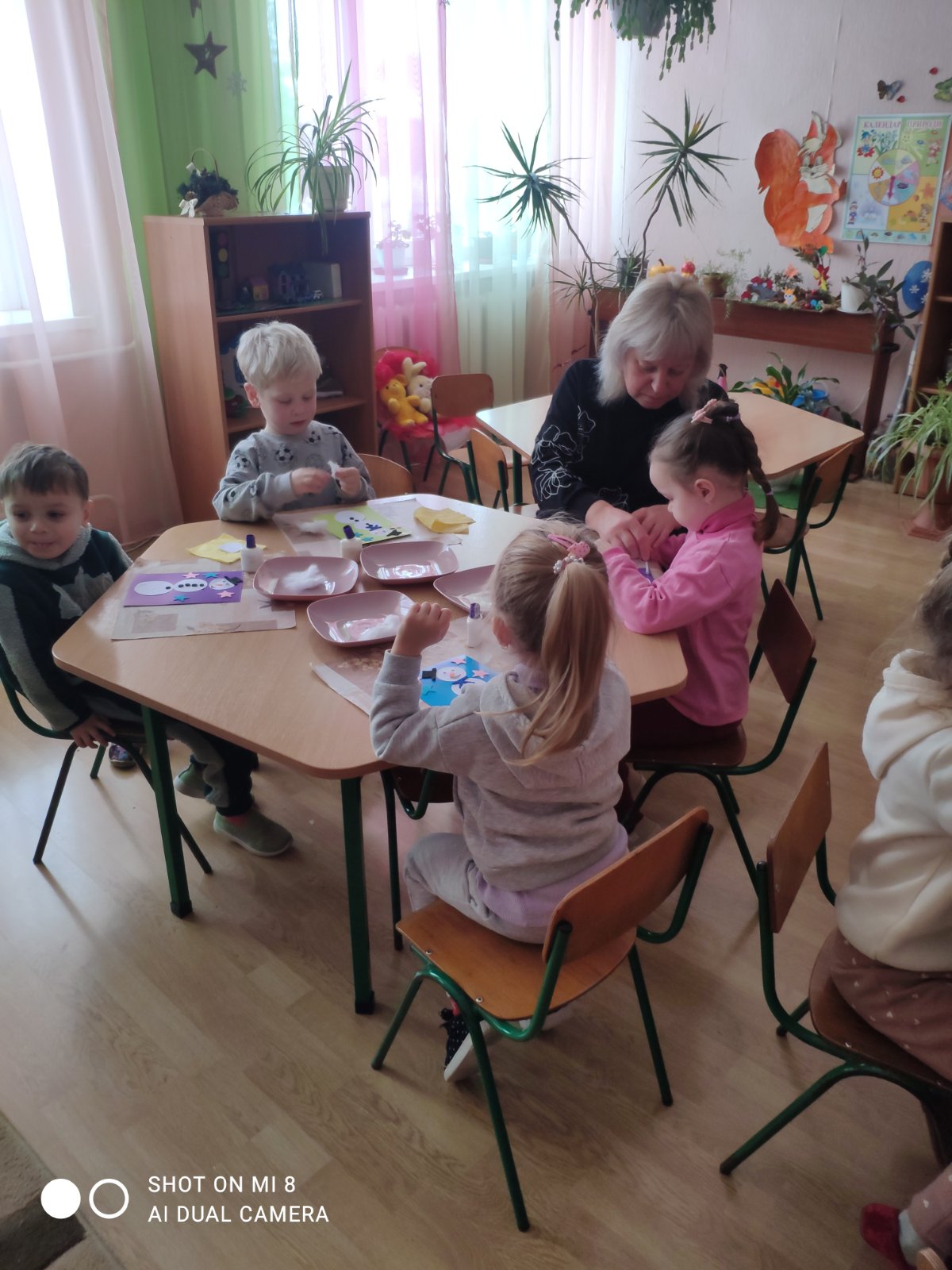 Фото без опису