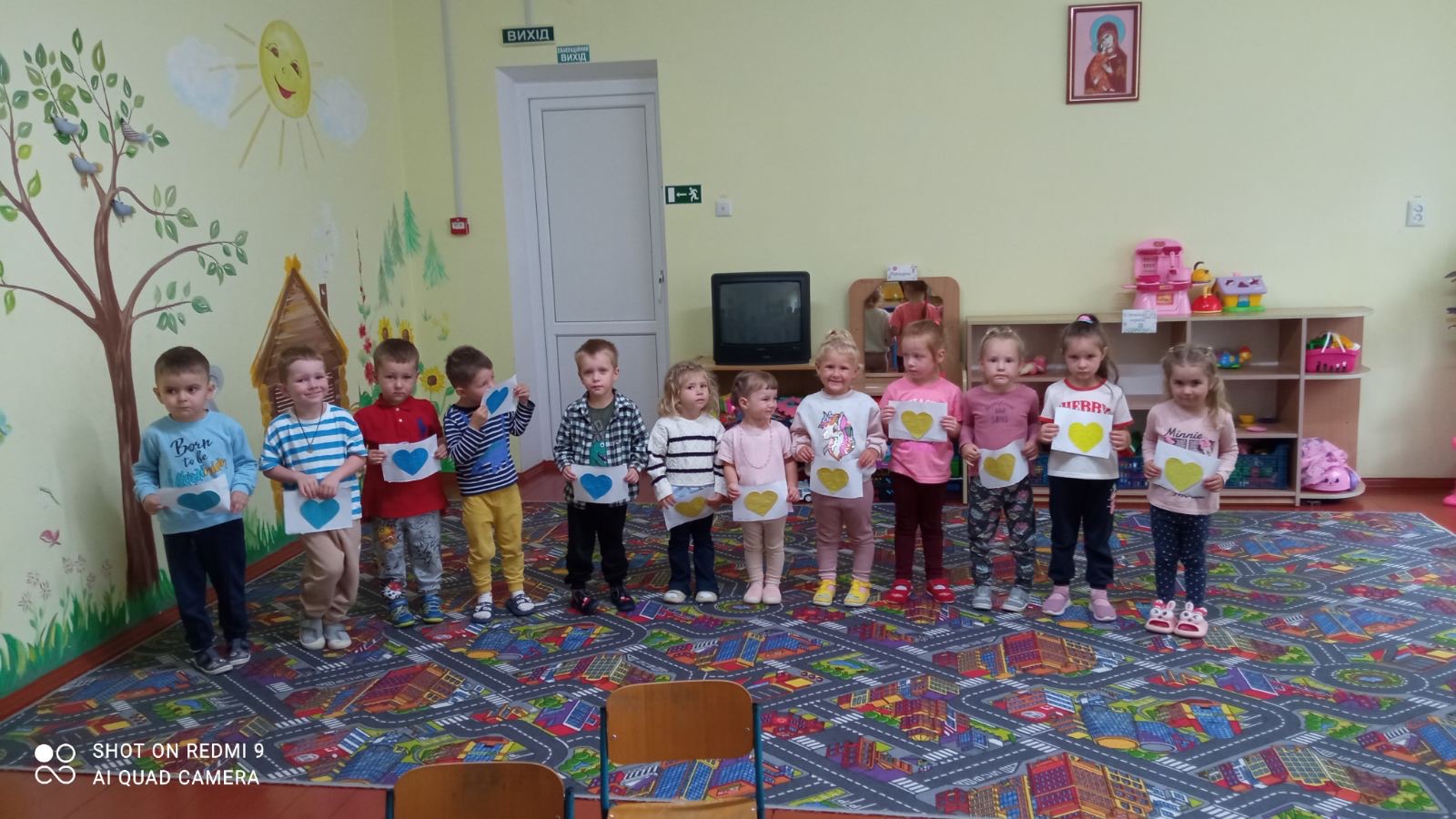 Фото без опису