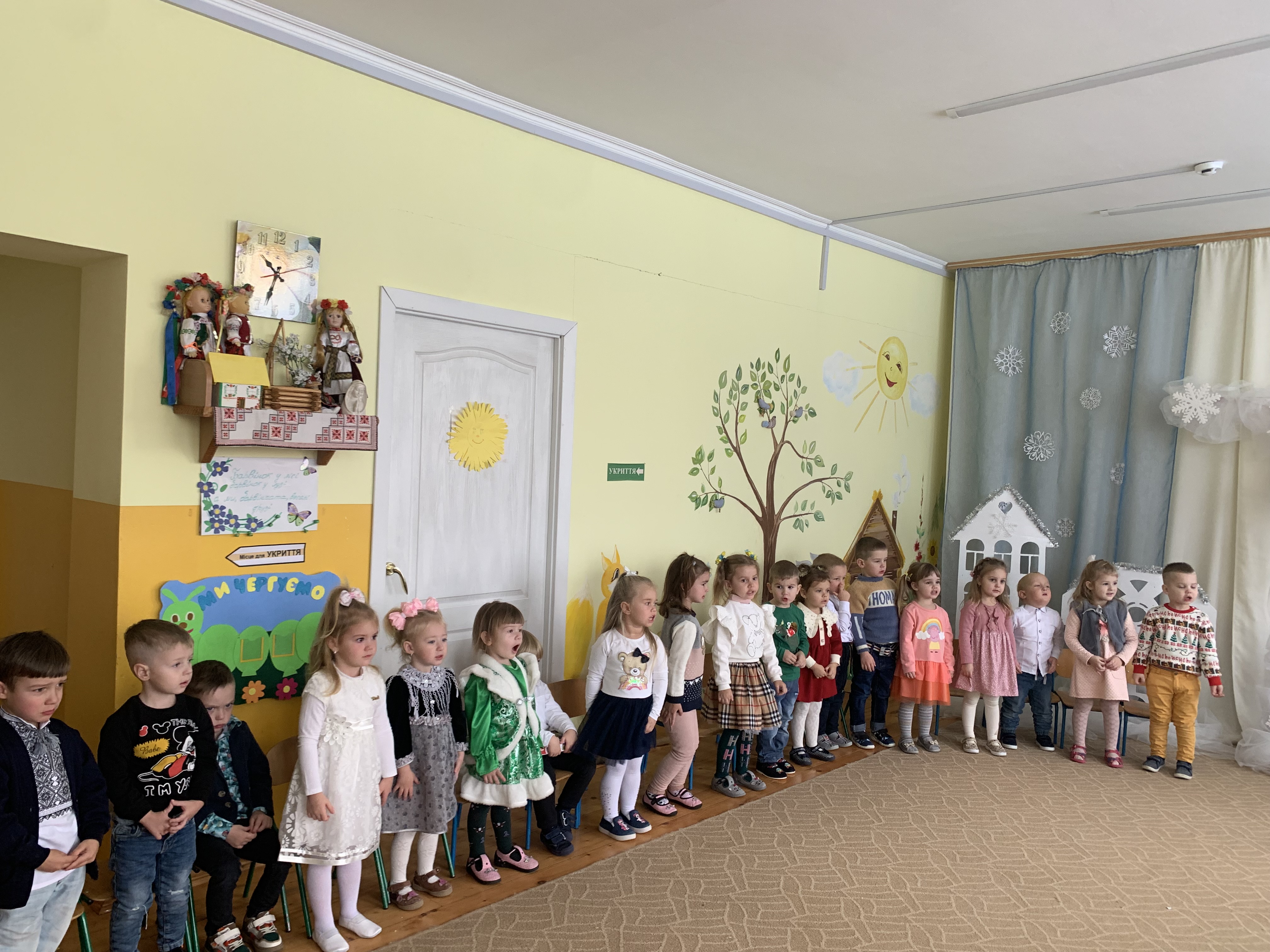 Фото без опису