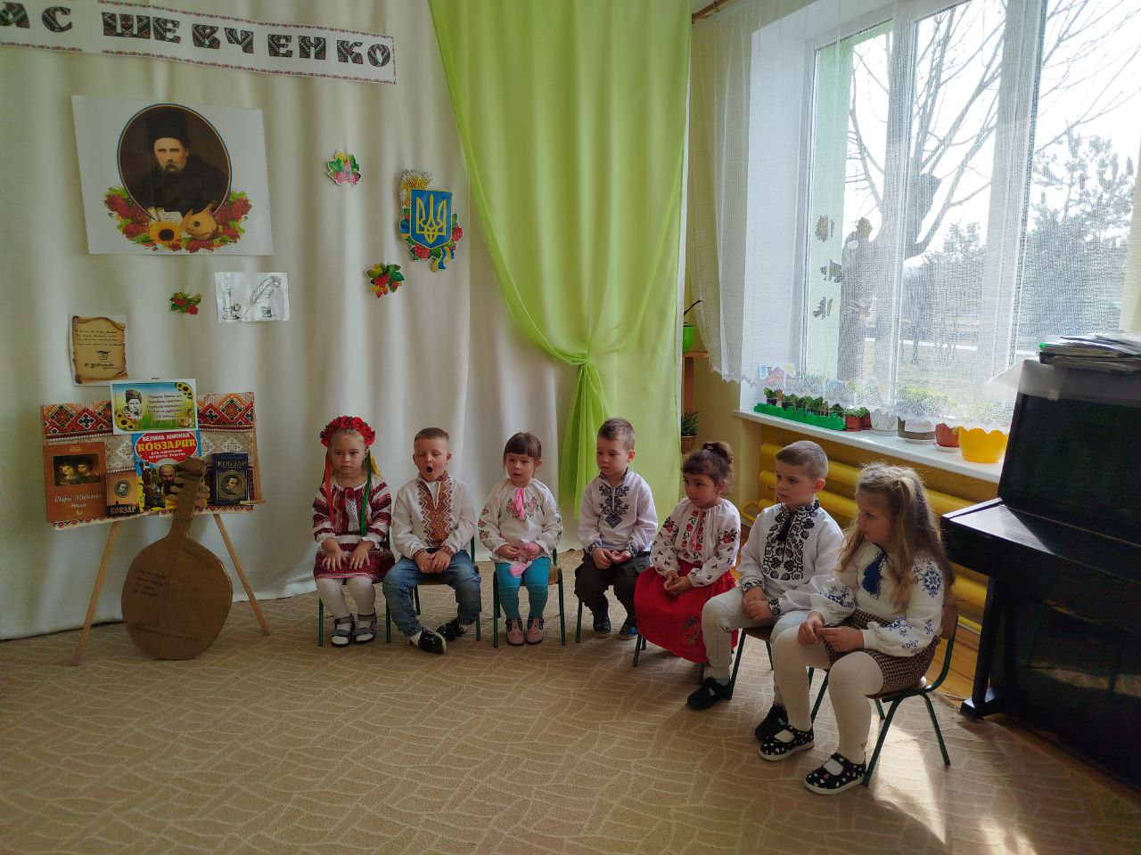 Фото без опису