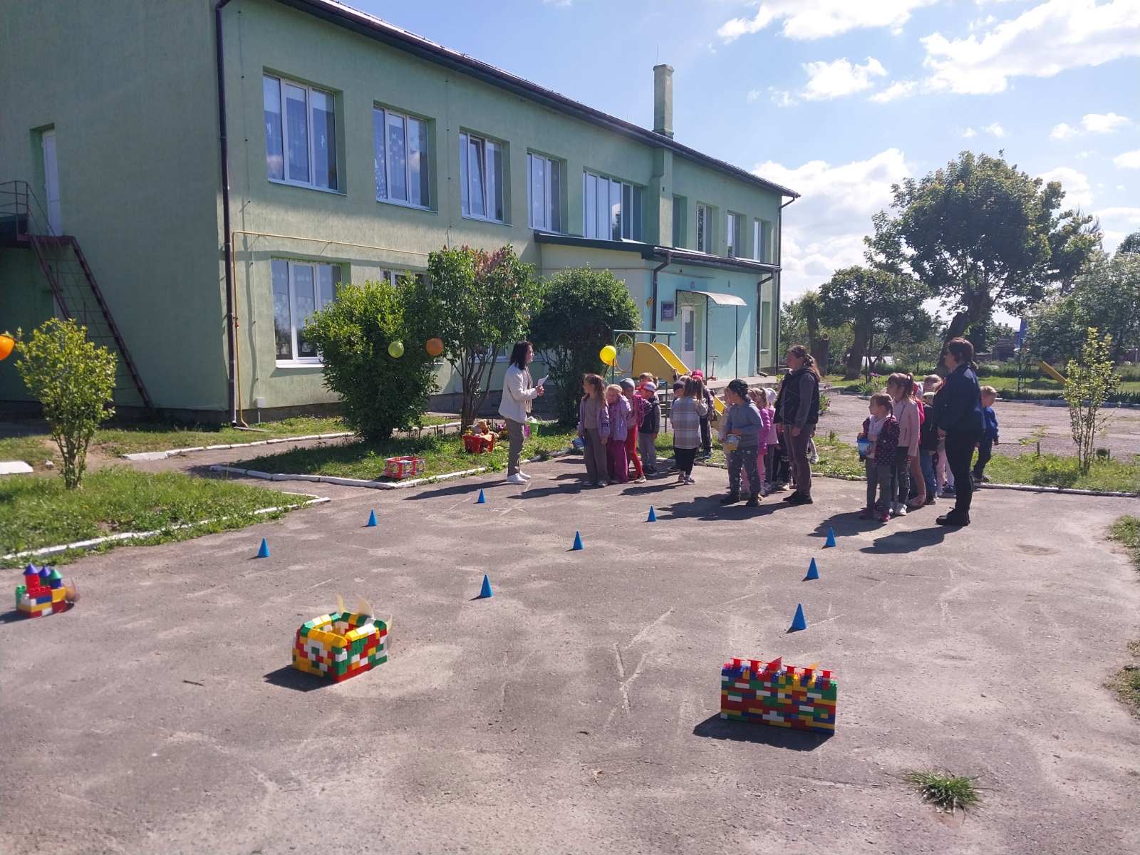 Фото без опису