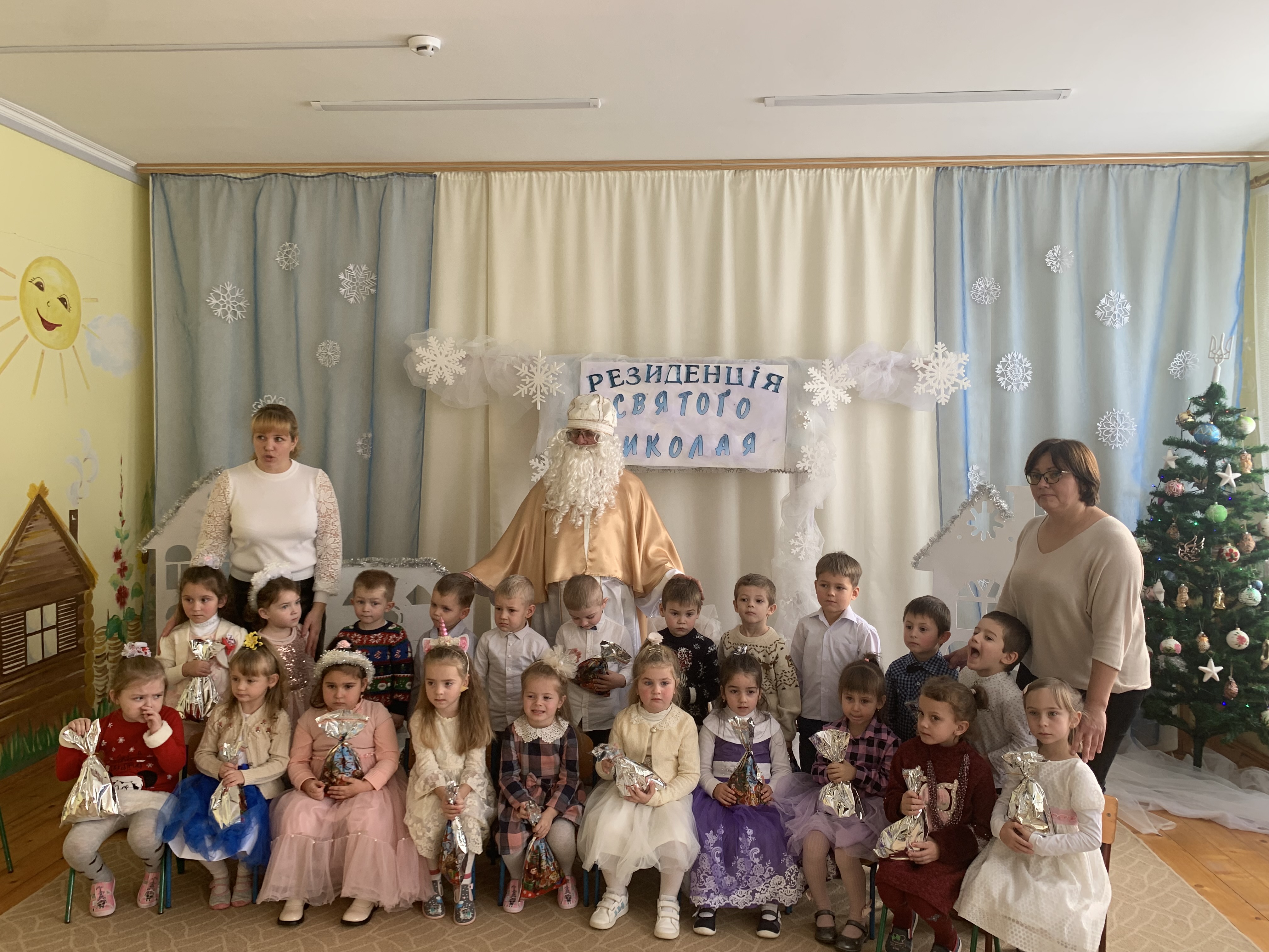 Фото без опису