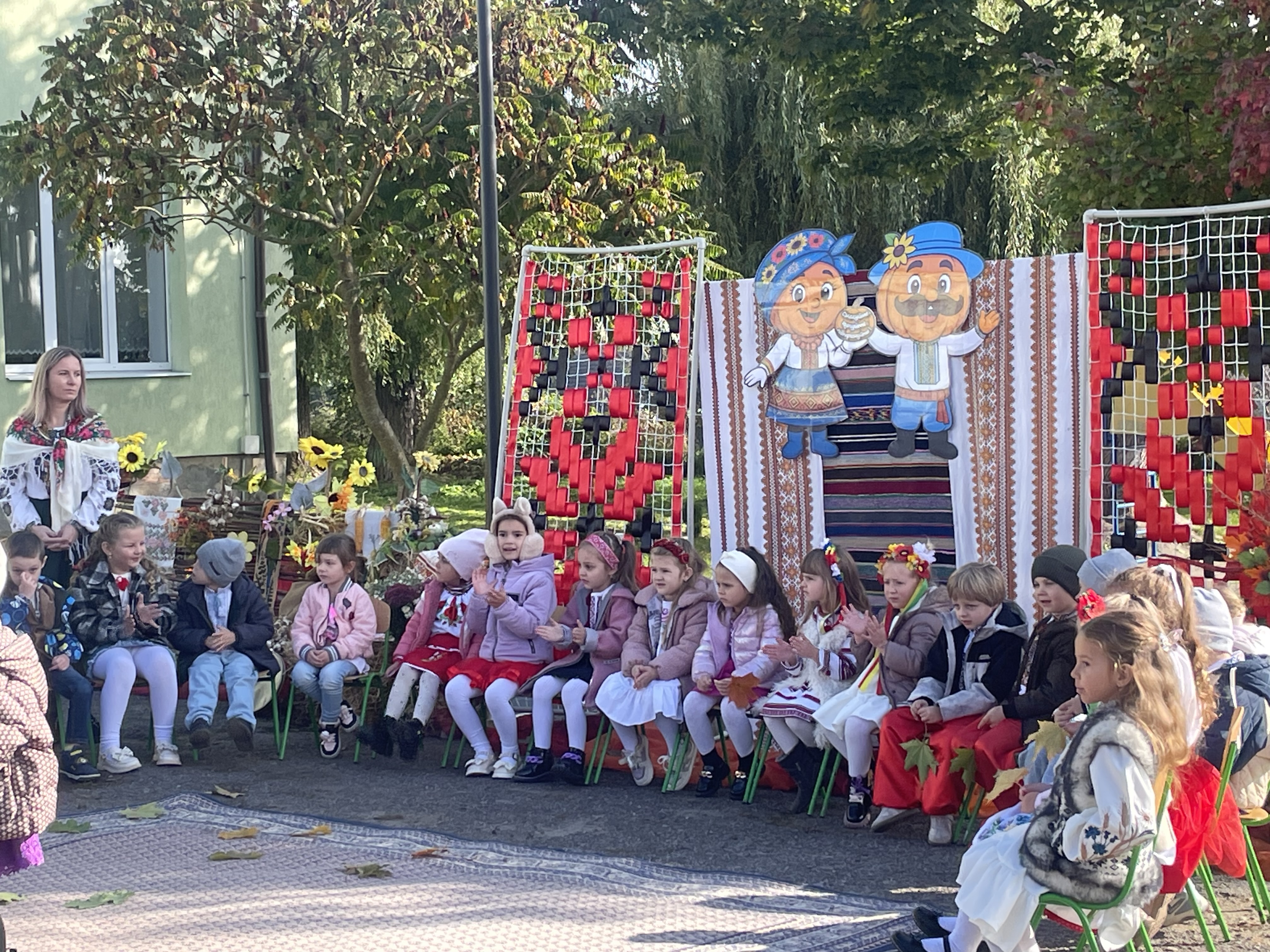 Фото без опису