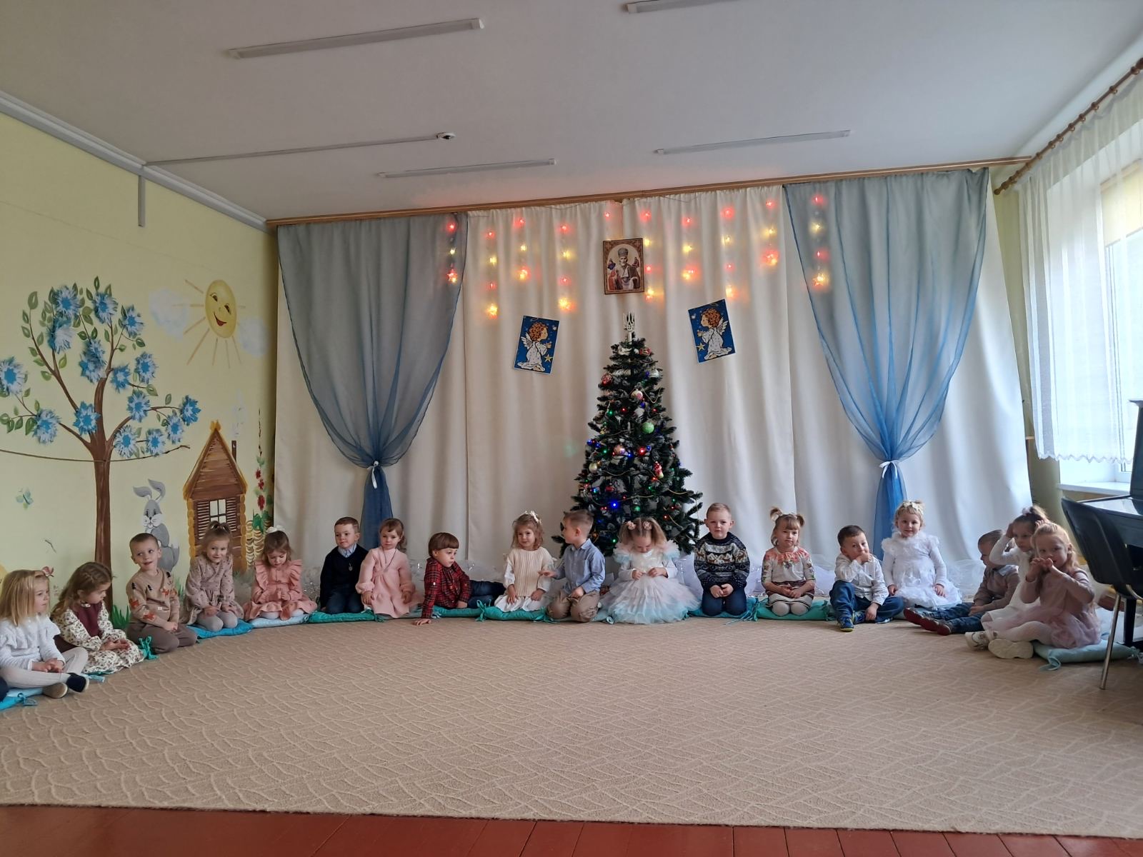 Фото без опису
