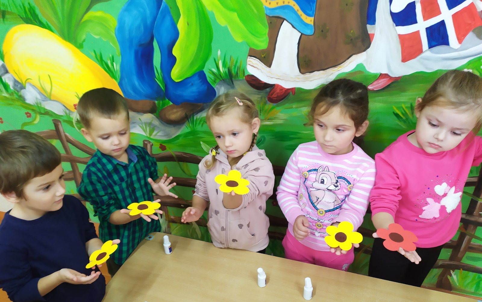 Фото без опису