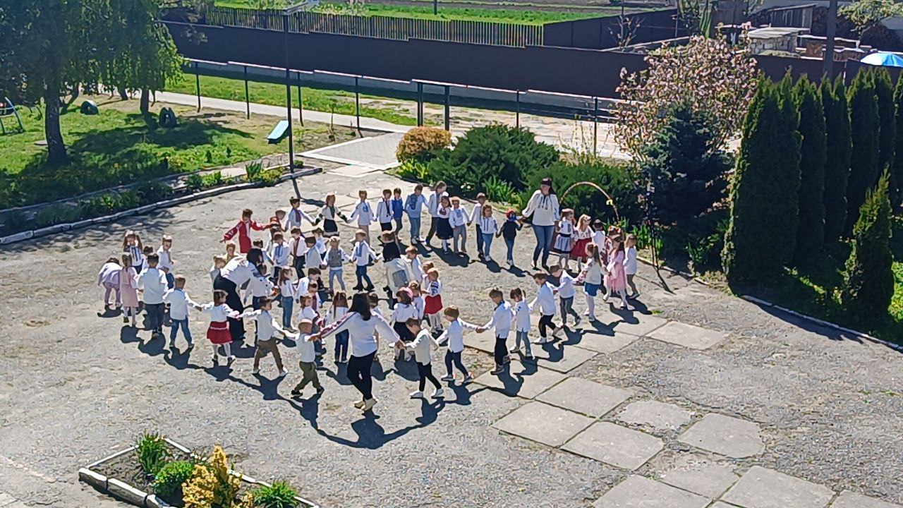 Фото без опису