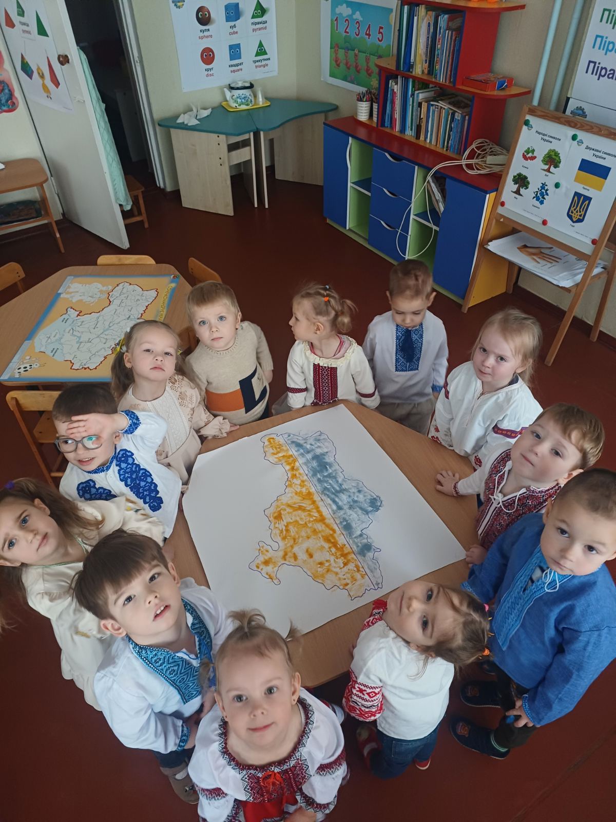 Фото без опису