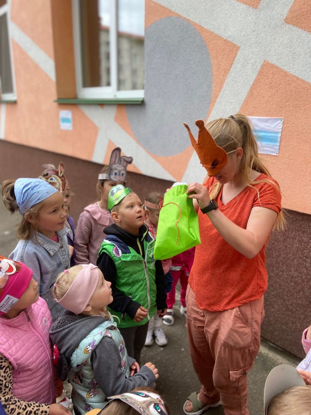 Фото без опису