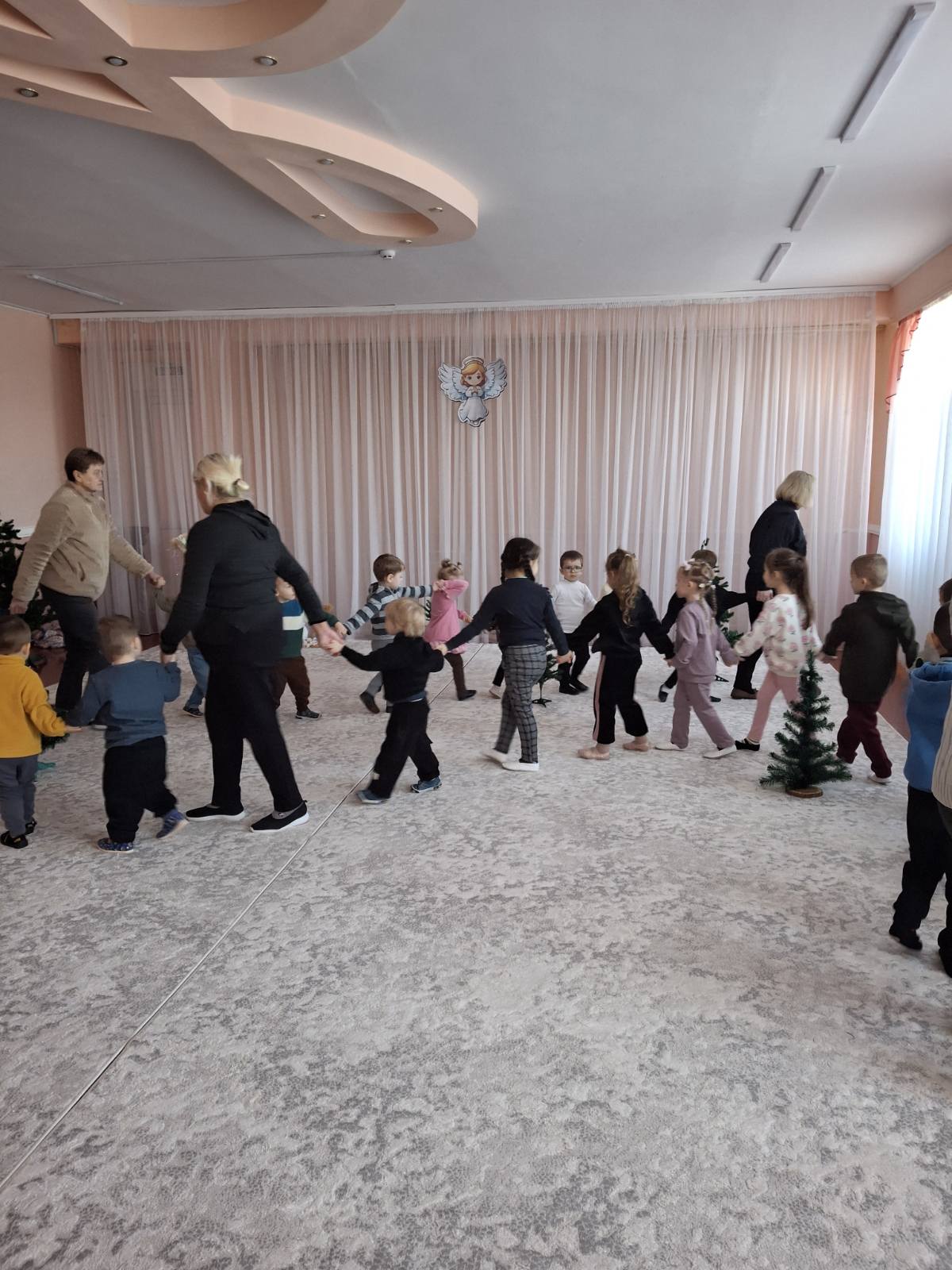 Фото без опису