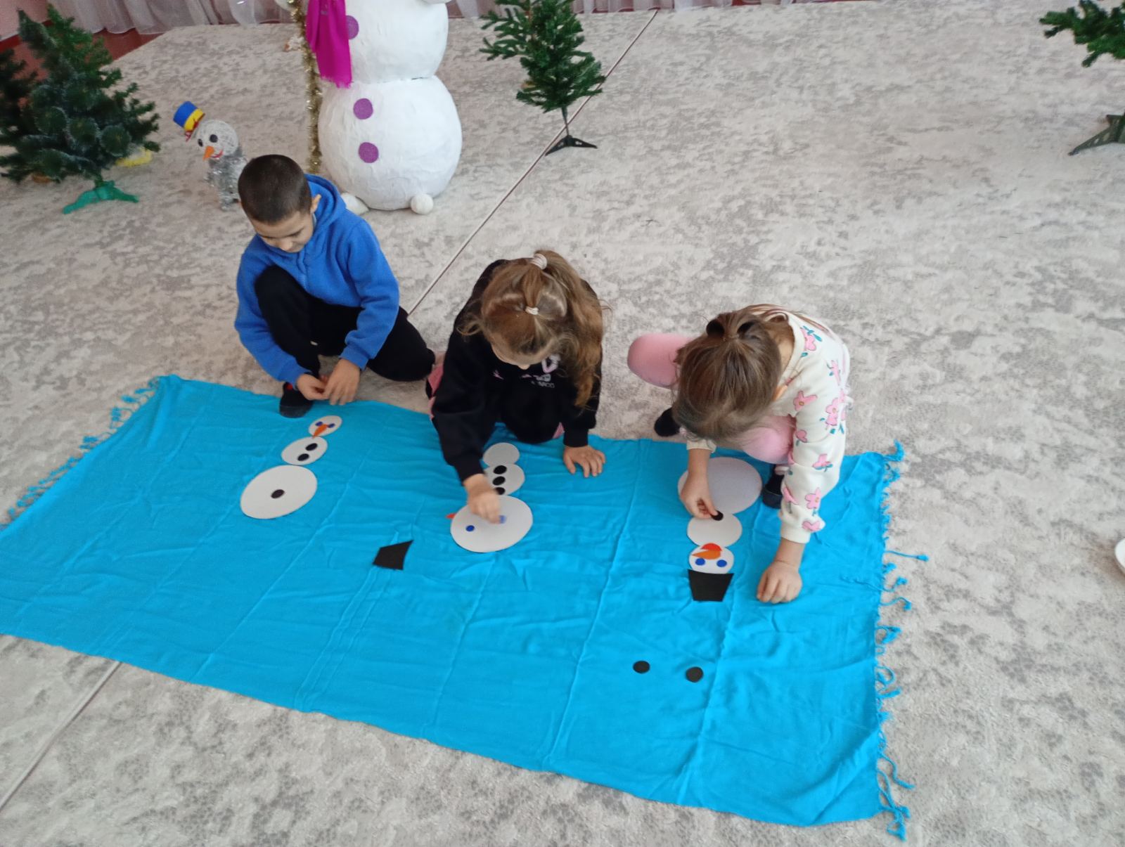 Фото без опису