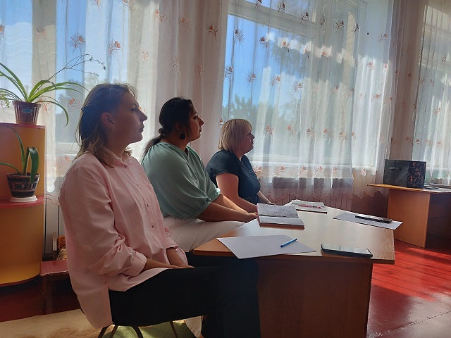 Фото без опису