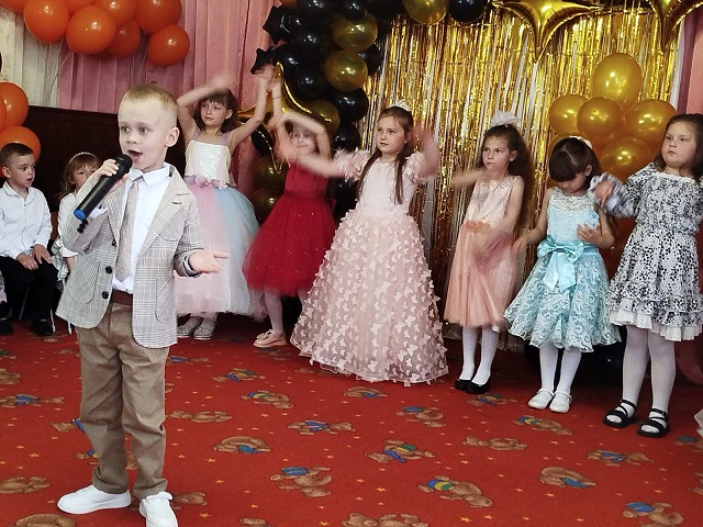 Фото без опису