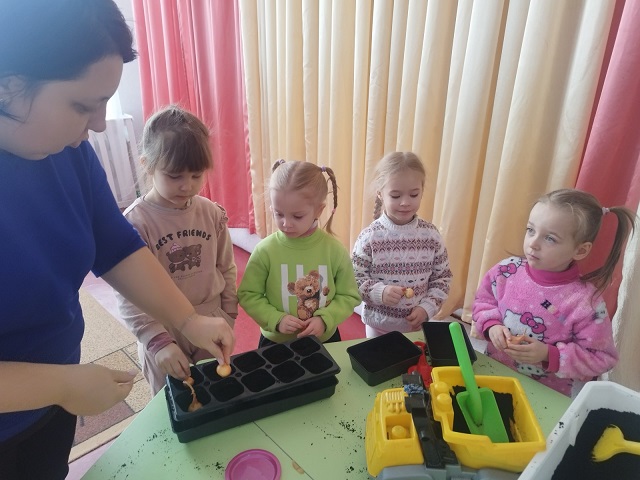 Фото без опису