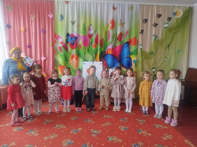 Фото без опису