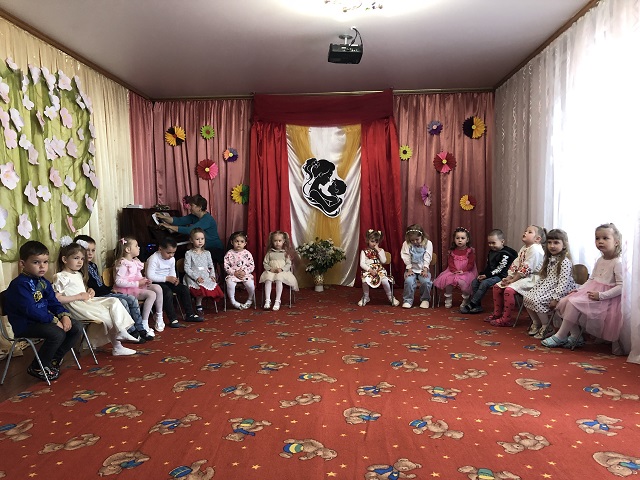 Фото без опису