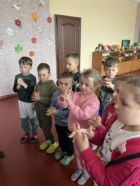 Фото без опису