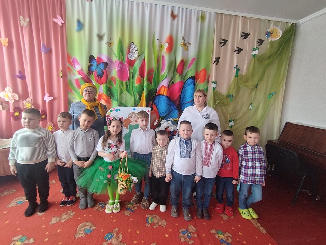 Фото без опису