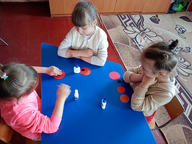 Фото без опису