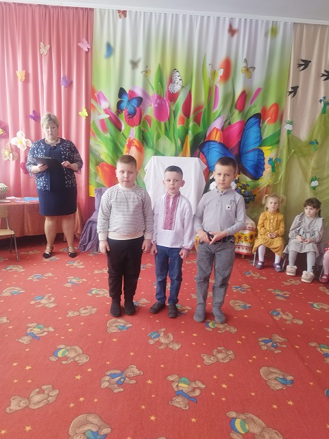 Фото без опису