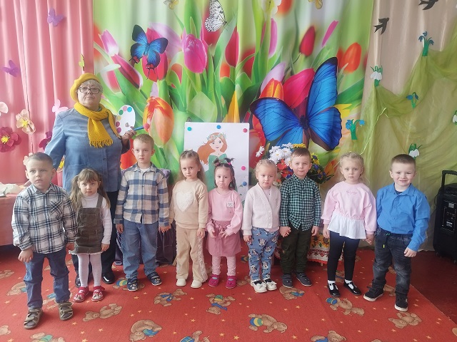 Фото без опису