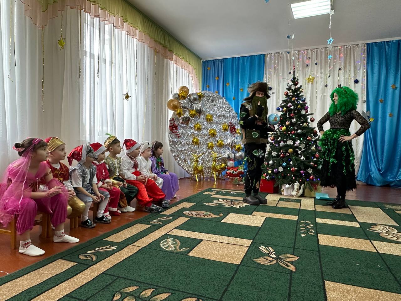 Фото без опису