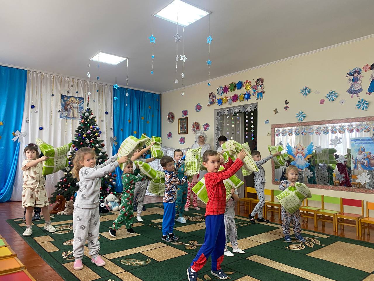 Фото без опису