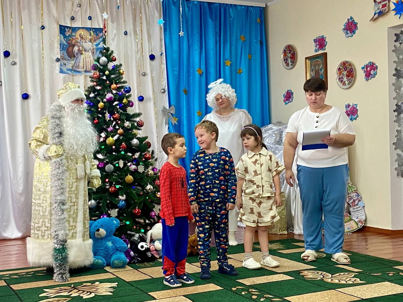 Фото без опису