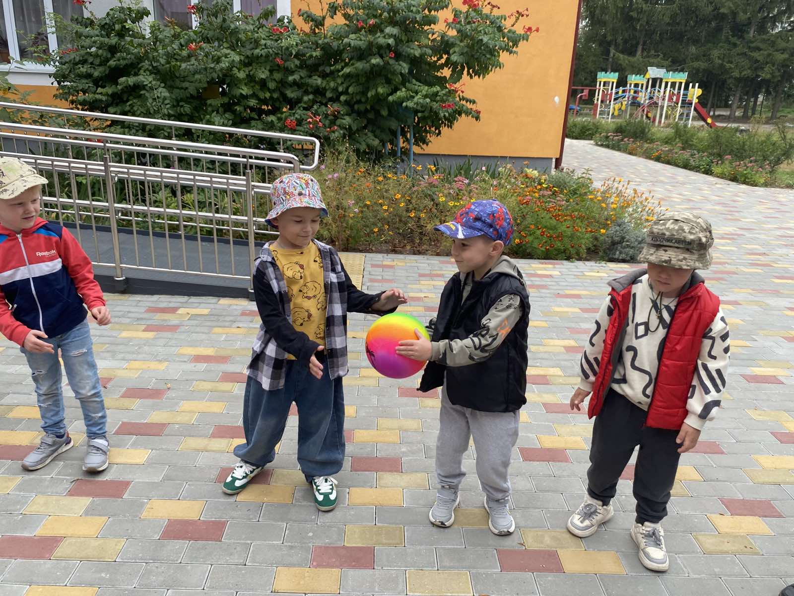 Фото без опису