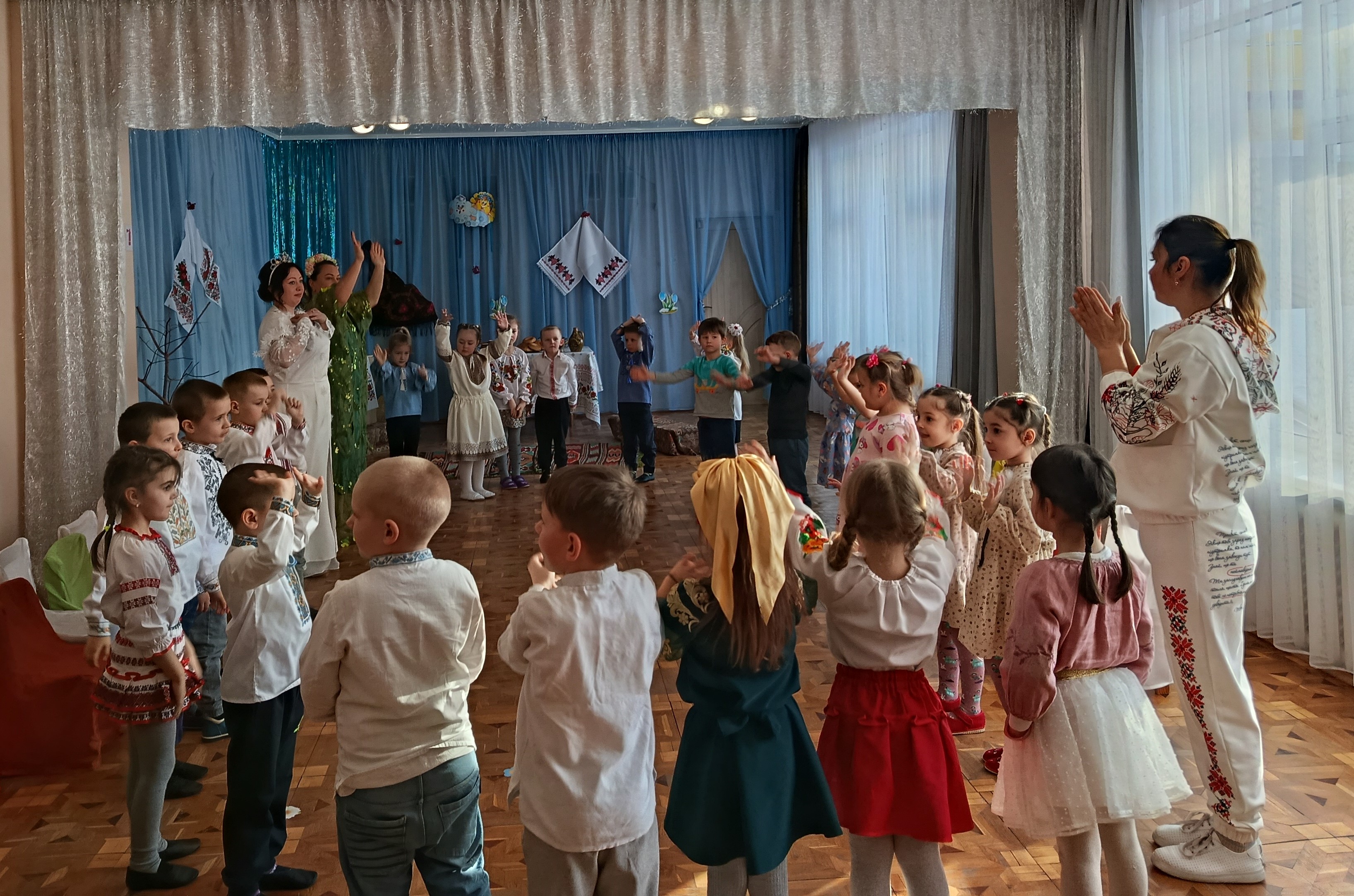 Фото без опису