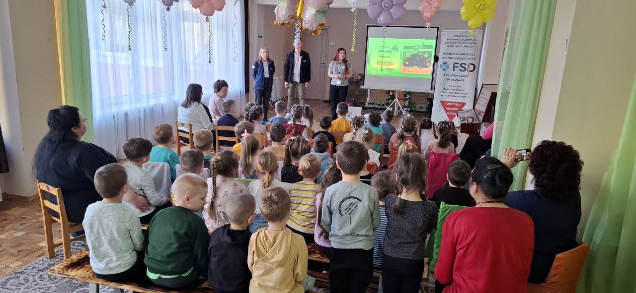 Фото без опису