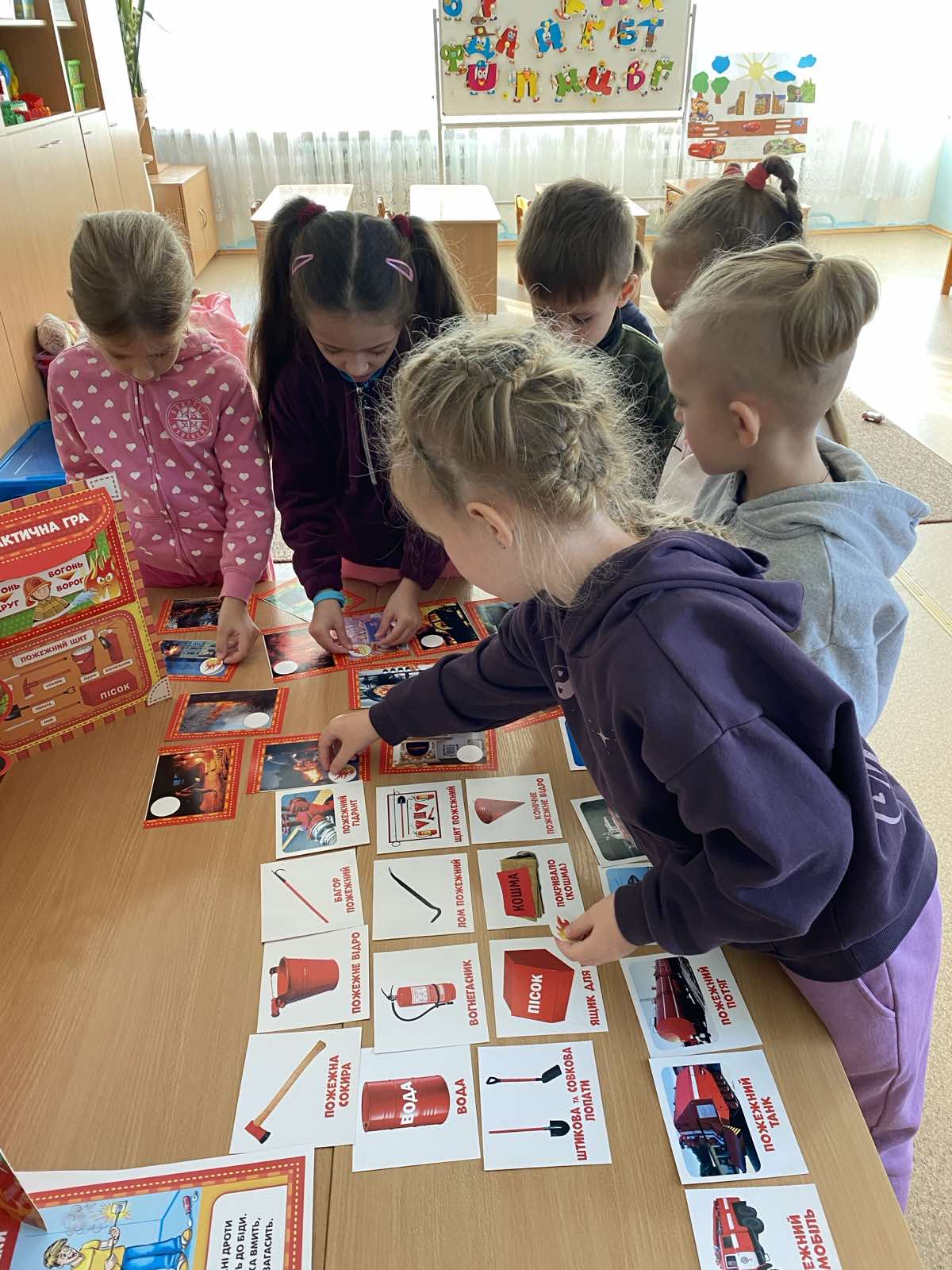 Фото без опису