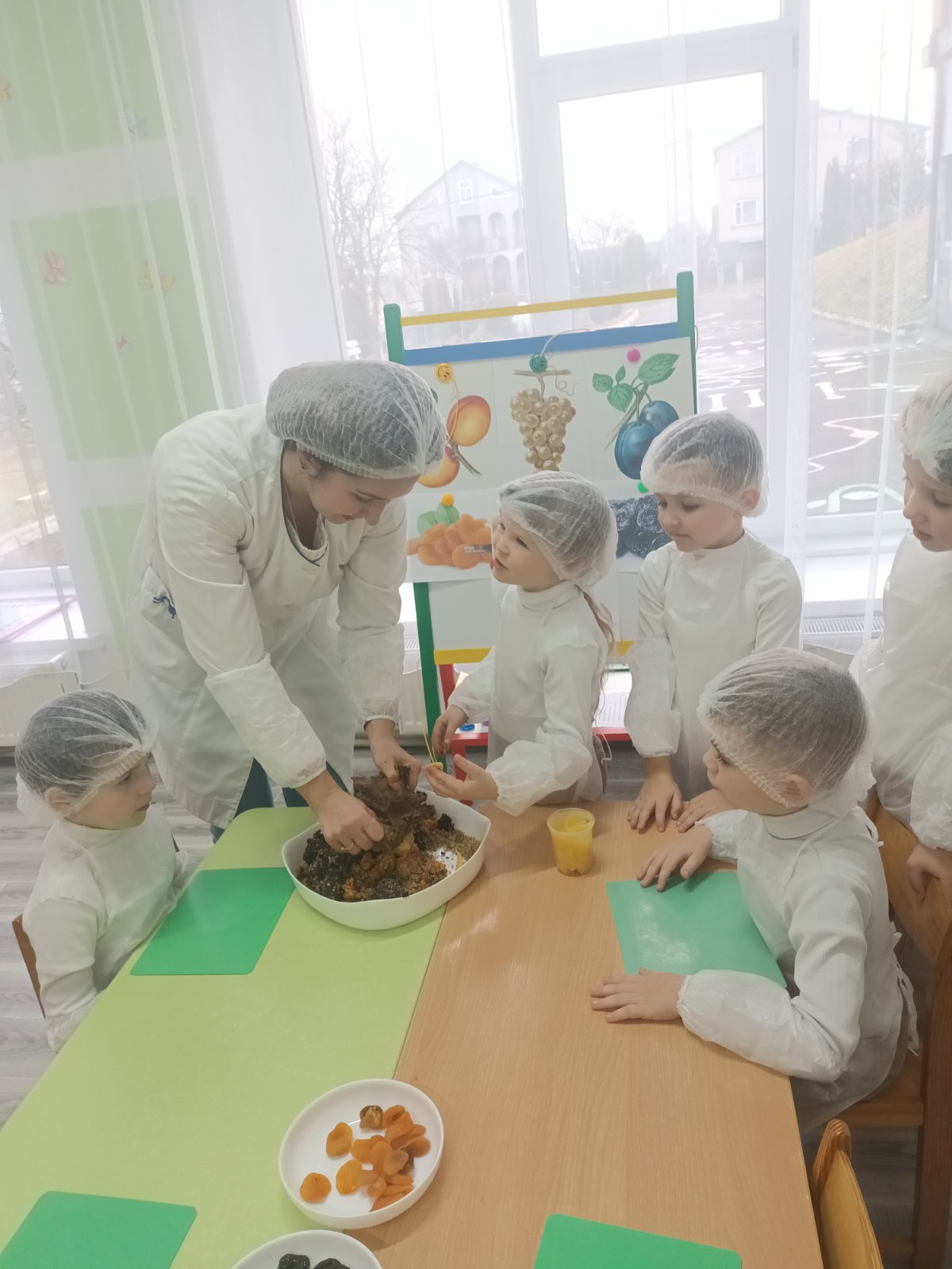 Фото без опису