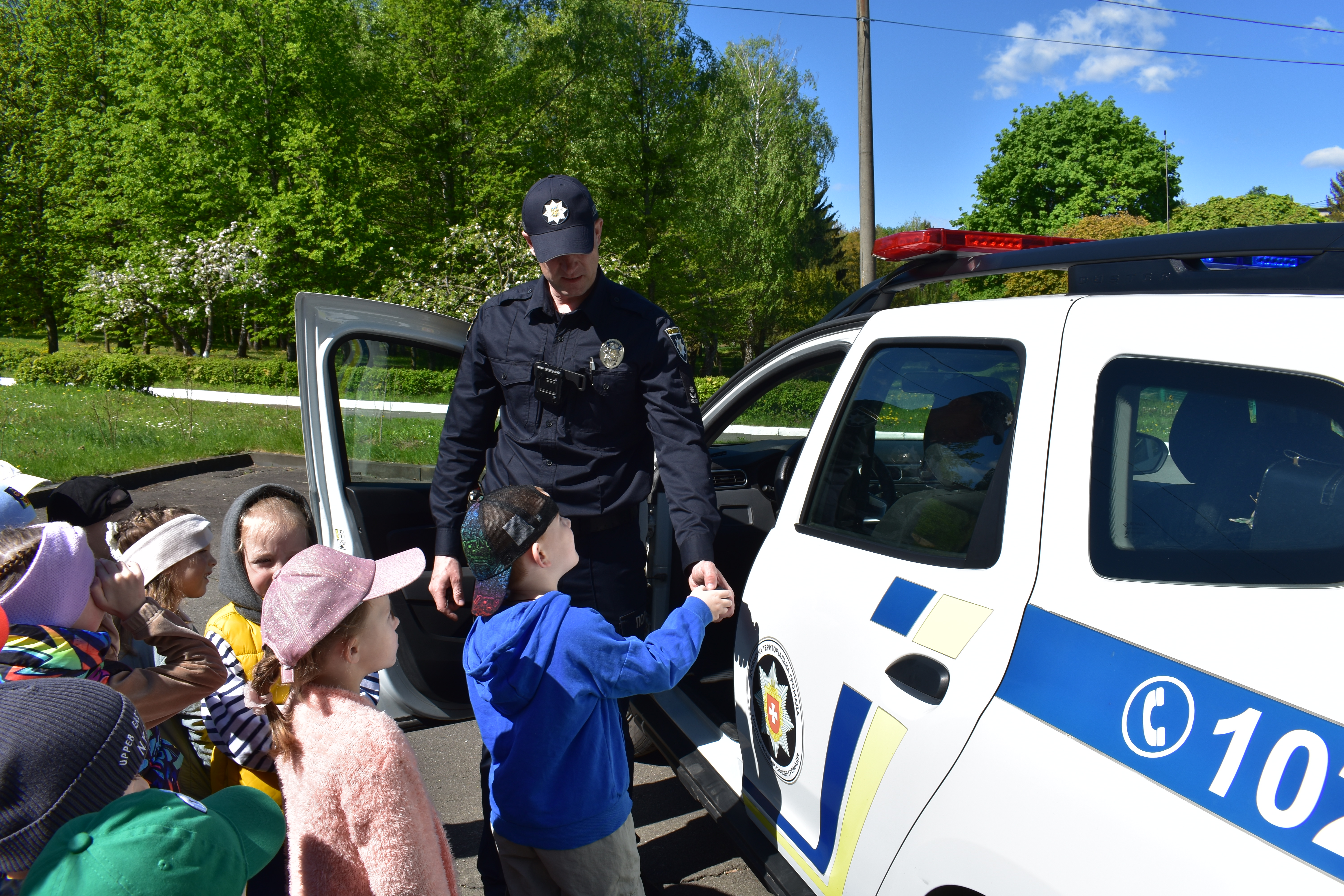 Фото без опису