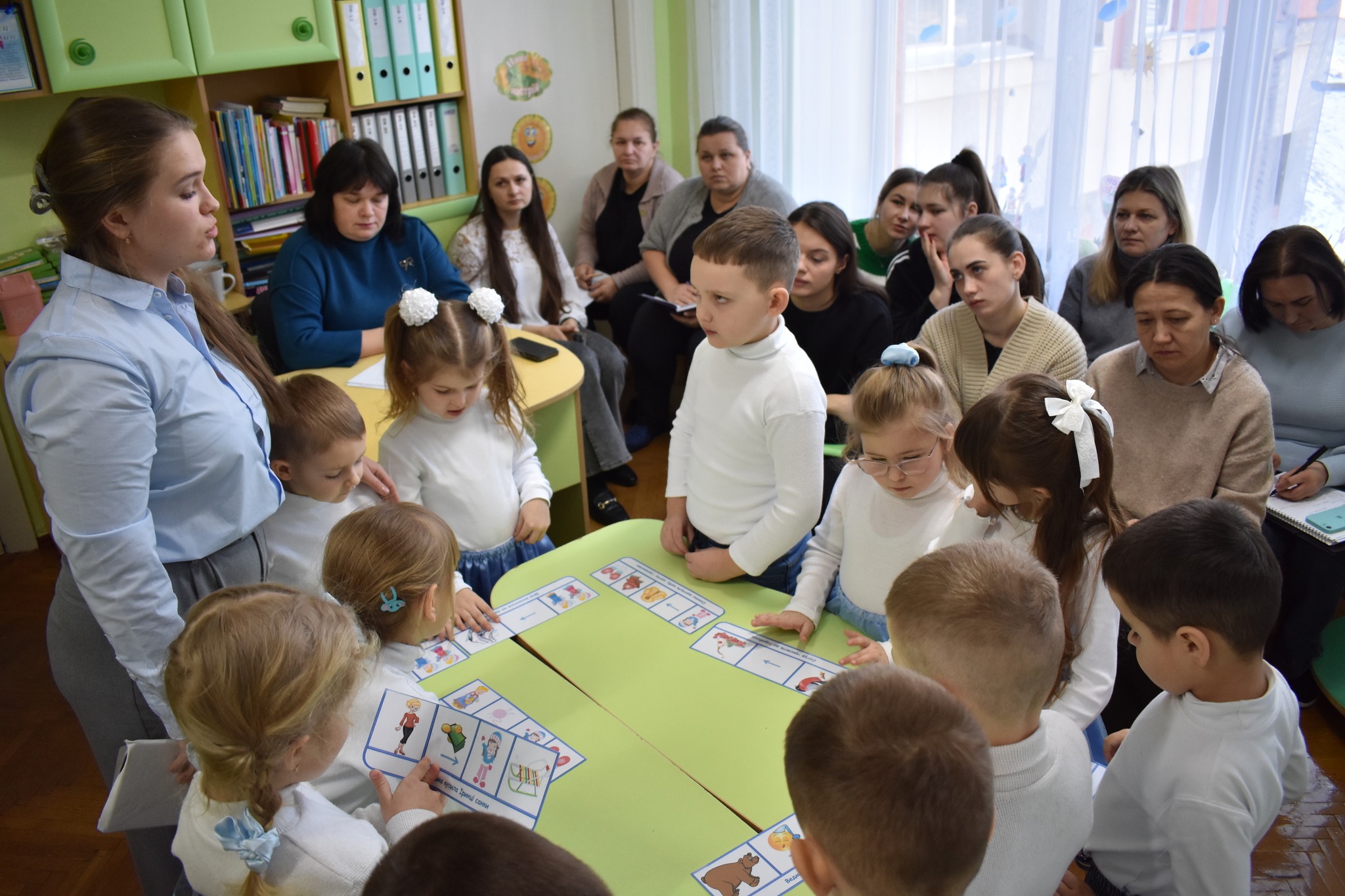 Фото без опису