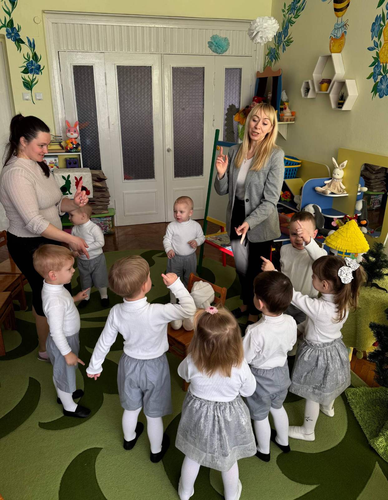 Фото без опису