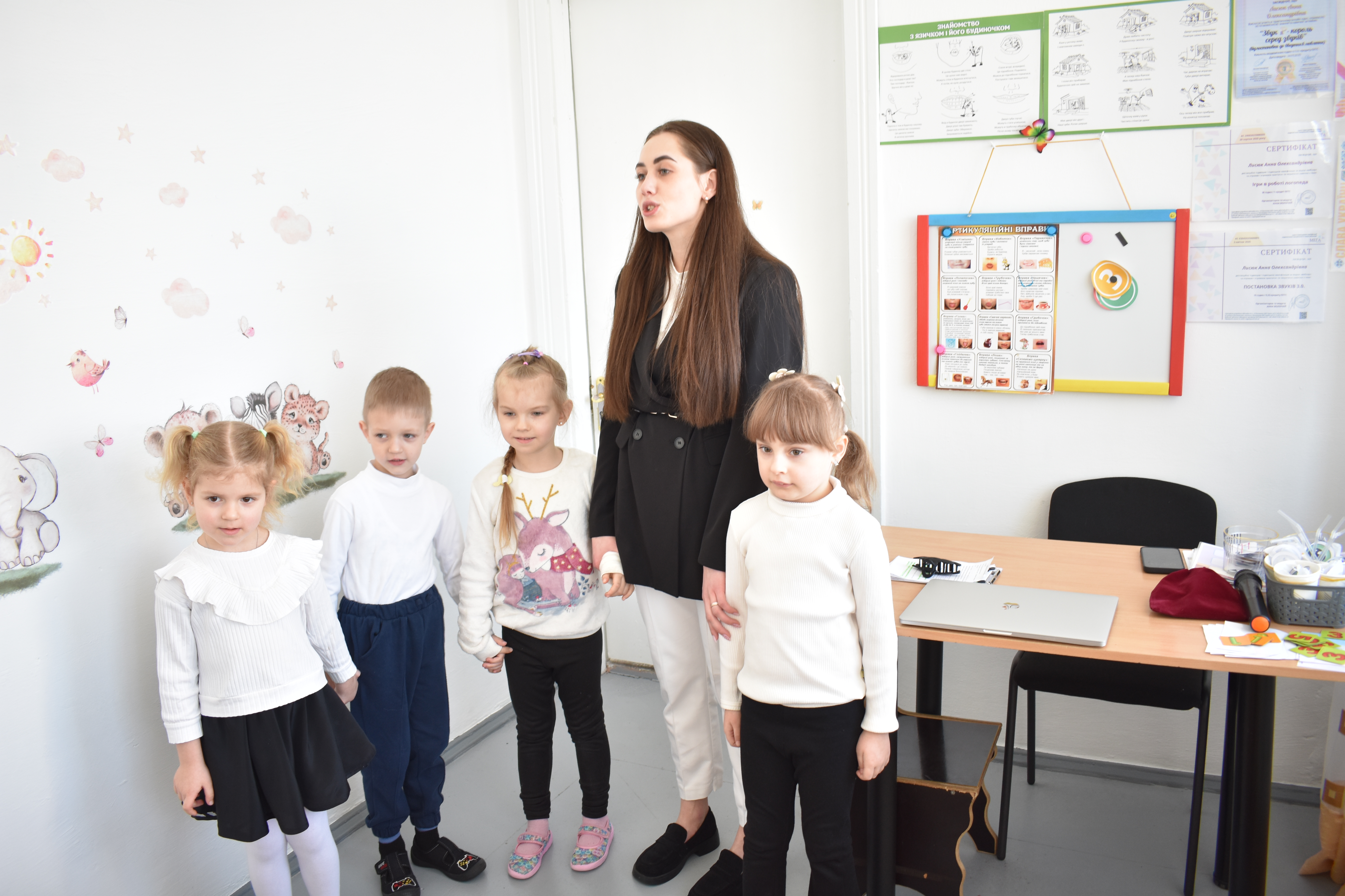 Фото без опису