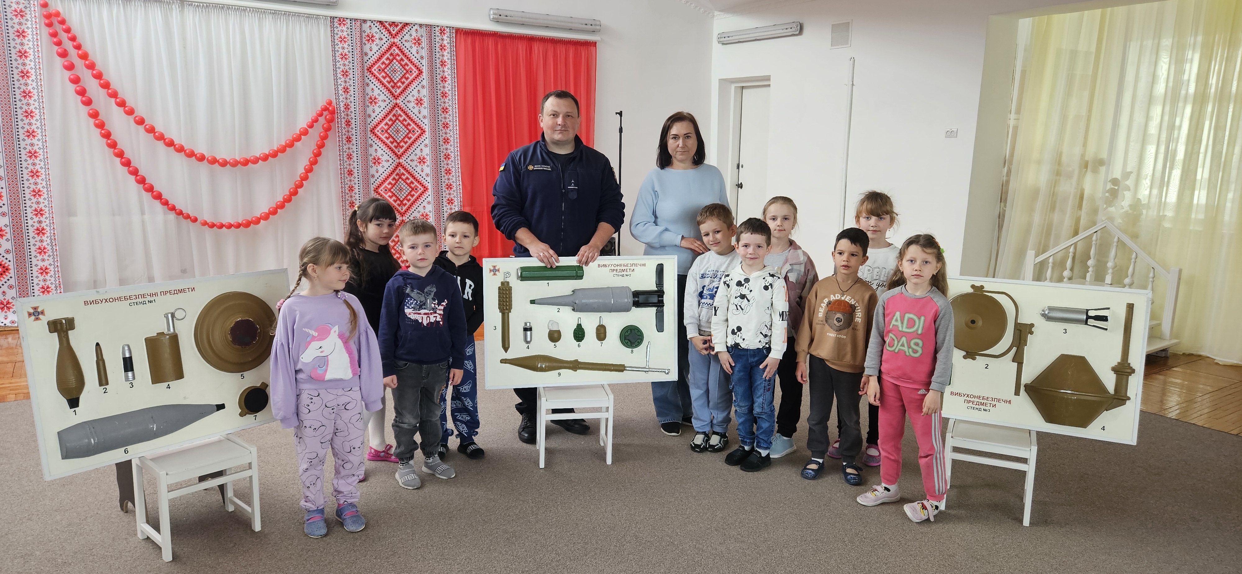 Фото без опису