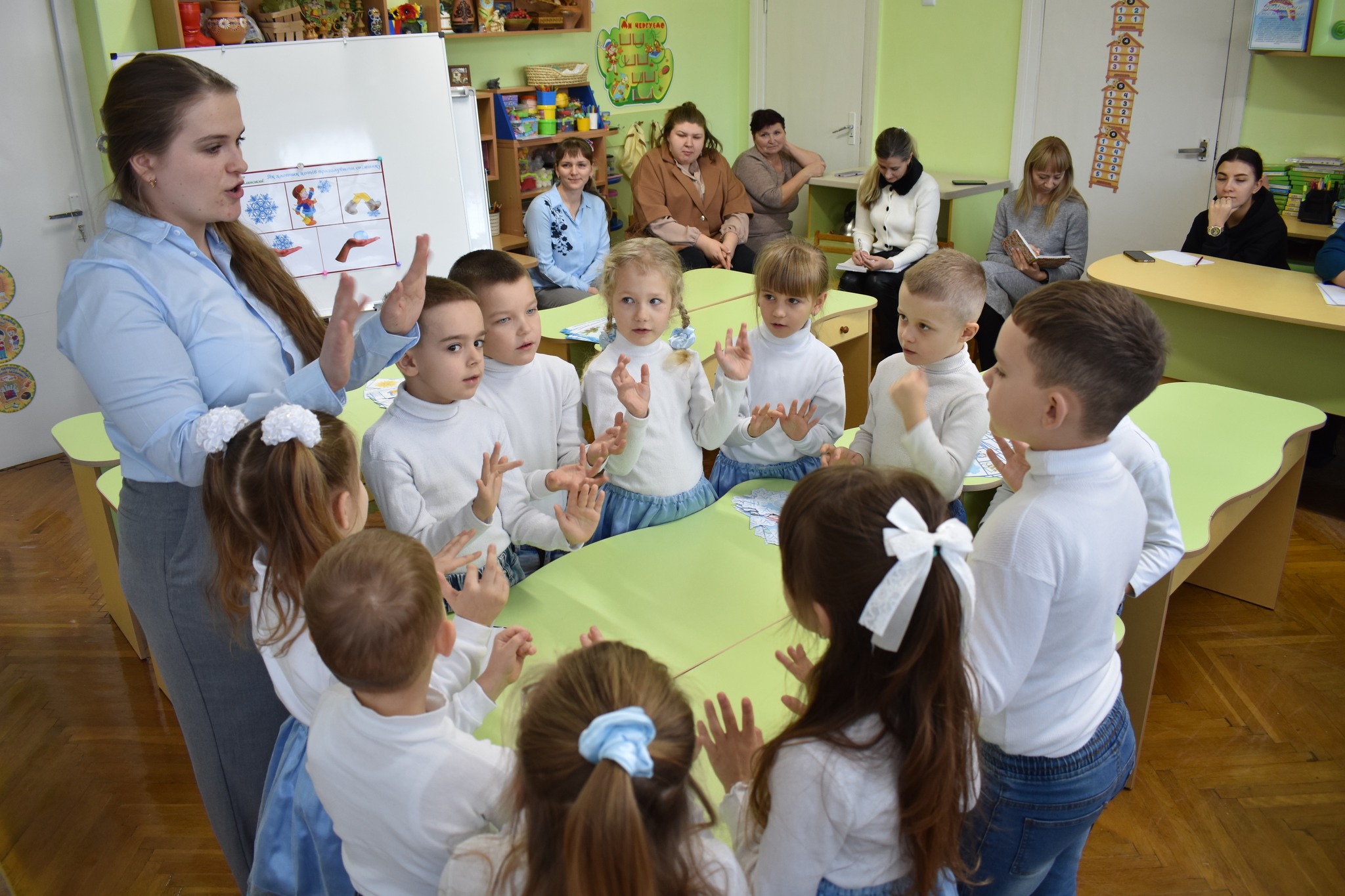 Фото без опису