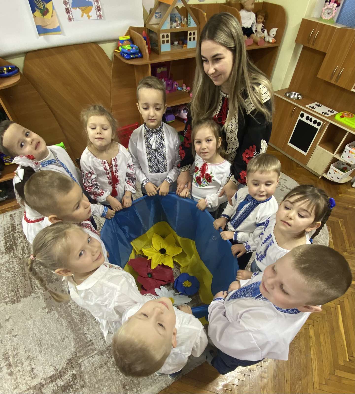 Фото без опису