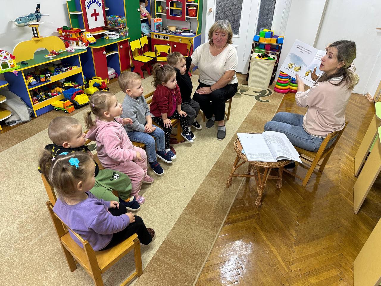 Фото без опису