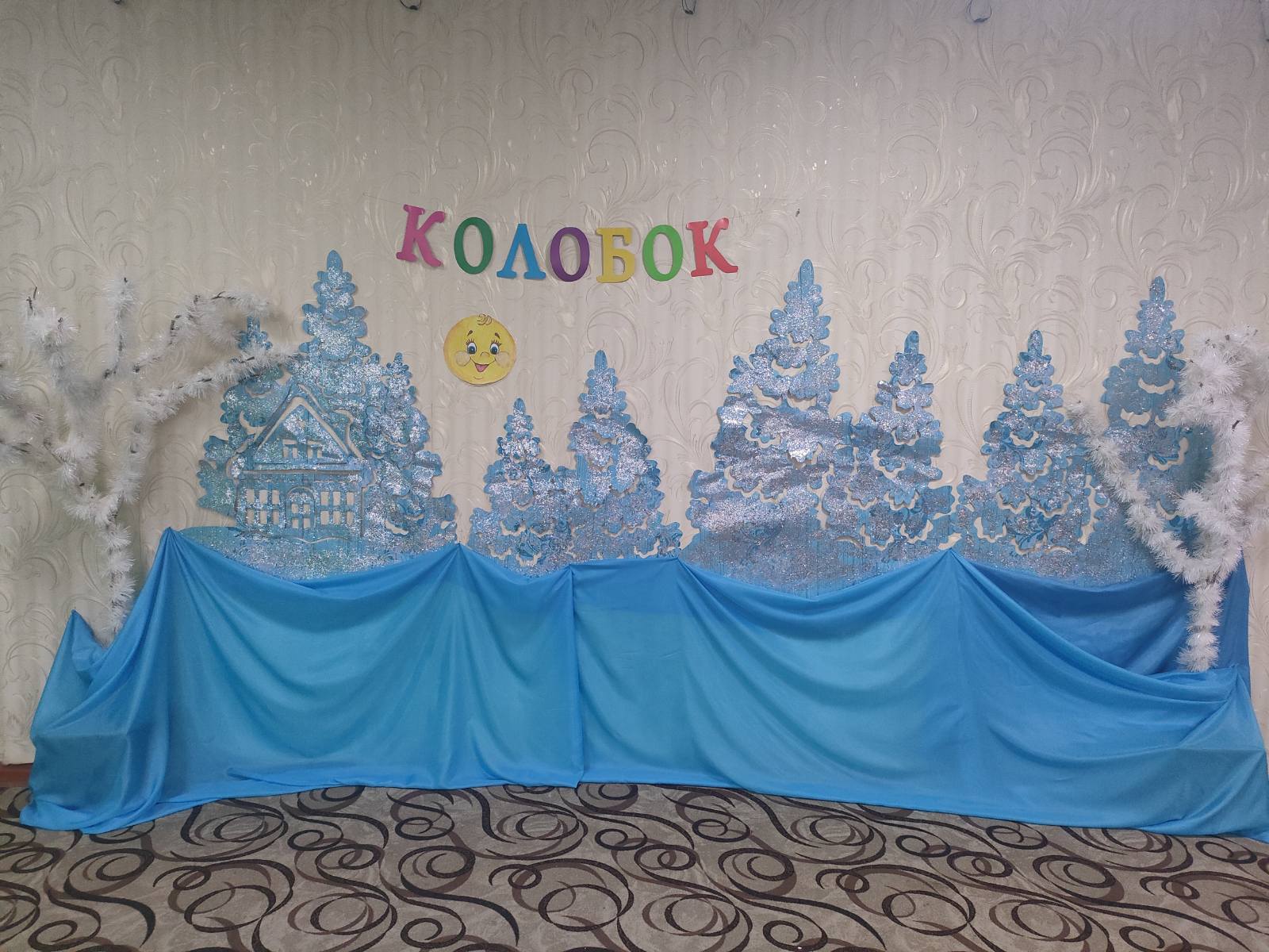 Фото без опису