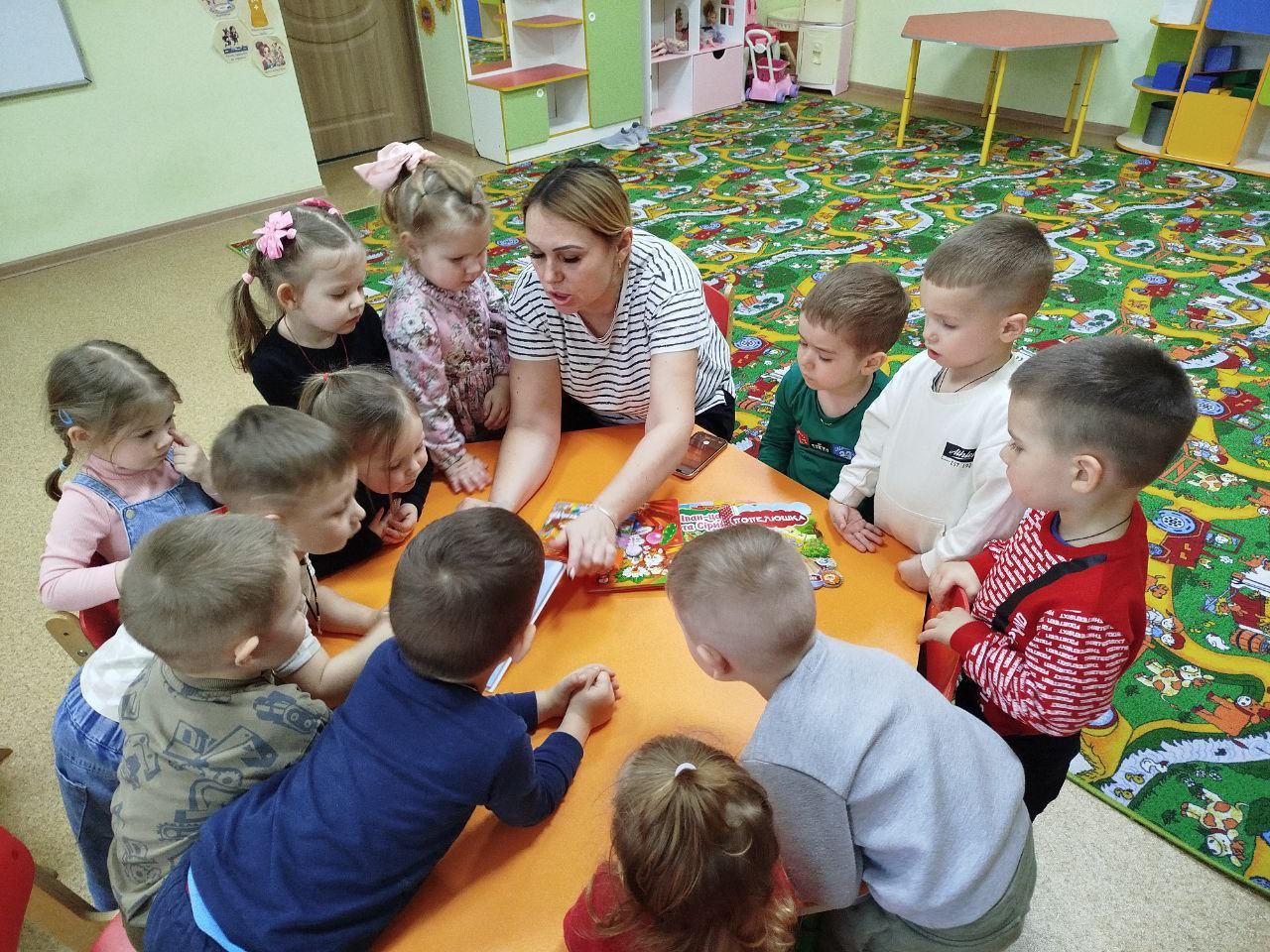 Фото без опису